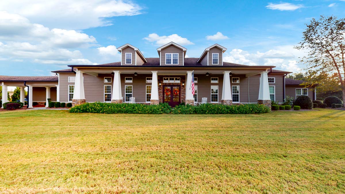The exterior of Orchard Ridge Residences in Dalton, Georgia